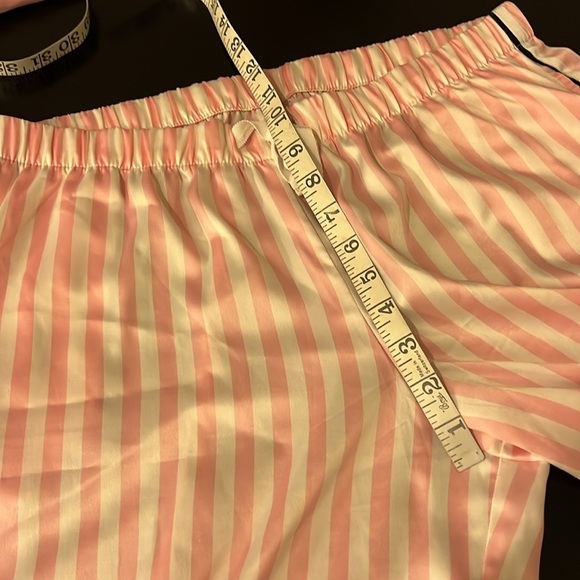 VICTORIA'S SECRET Glazed Satin Long Pajama Set, pink and white, black trim, sz M - Picture 6 of 13